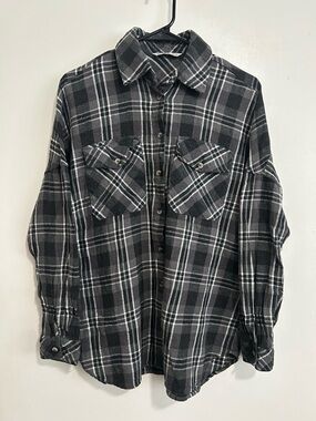 Black and Gray Plaid Button-Down Shirt